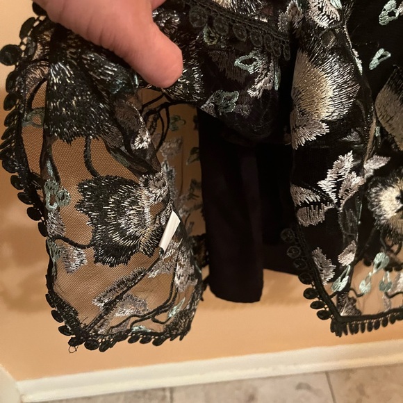 LAST CHANCE | Karina Grimaldi Revolve Leonor Embroidered Lace Mini Dress - Picture 8 of 9